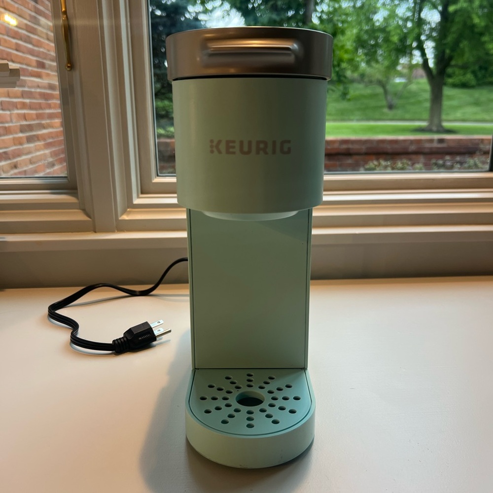 Keurig Coffee Brewer in Soft Green